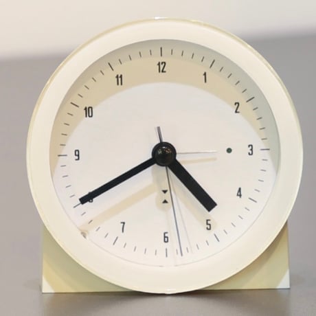 ARARM CLOCK / シンプルでありながら個性を引き立てるミニマルな電波時計 / ROUND ,  SQUARE