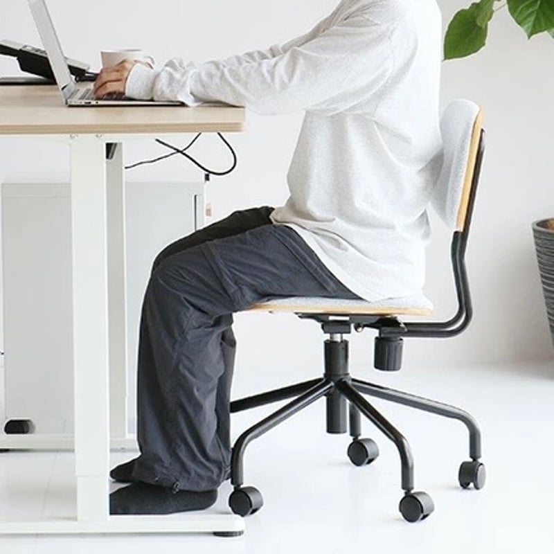 DESK 1200 電動昇降デスク / NAWH , BRBK / case01 自宅空間に