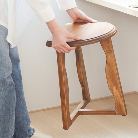 PINE WOOD STOOL 'N' TABLE MOON / アンティークのような風合いが魅力のスツール サイドテーブルやディスプレイ台としても / パインウッド