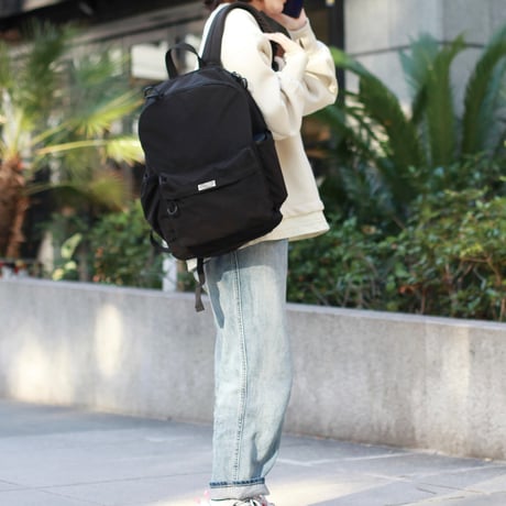 ＳＴＡＮＤＡＲＤ ＢＡＣＫＰＡＣＫ / BLACK / 撥水加工を施したナイロン製 / バッグパック リュック / サイズ w310×d160×h400mm