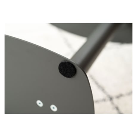 MAT STEEL SIDE TABLE / 無駄のないシンプルなデザインがモダンでスタイリッシュなテーブル /