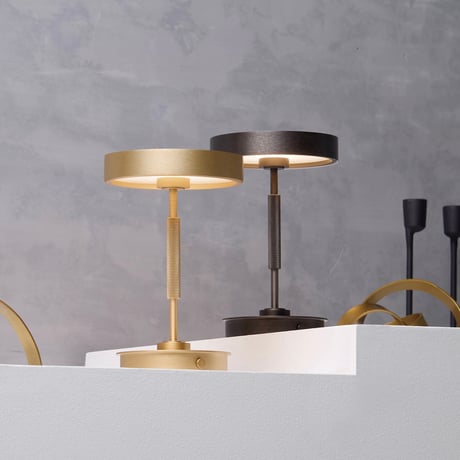 Rondo LED-table lamp / 高級感の漂うスタイリッシュな充電タイプのLED照明 / テーブルランプ
