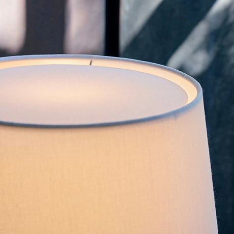 EFFECT-table lamp / 風合いのあるシェードに陶器のベースを組み合わせた自然テイストのランプ / BEIGE , GRAY