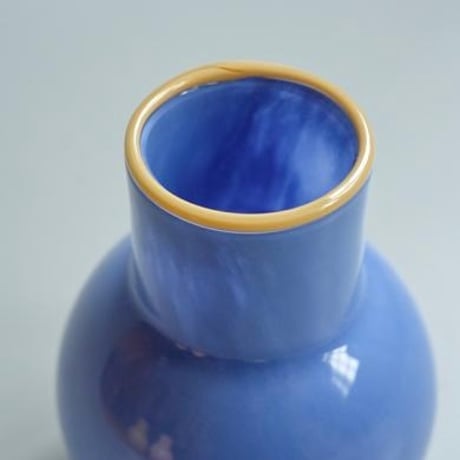GRASS VASE 03 / Mサイズ /  花をいけてない時もオブジェや雑貨のような存在感でインテリアに個性をプラス