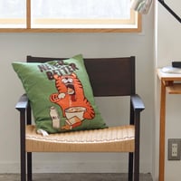 CUSHION COVER / 遊び心のあるメッセージとデザイン / クッションカバー / SICK , NEVER BETTER , BEER LOVER , COFFEE HOLIC