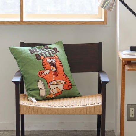 CUSHION COVER / 遊び心のあるメッセージとデザイン / クッションカバー / SICK , NEVER BETTER , BEER LOVER , COFFEE HOLIC