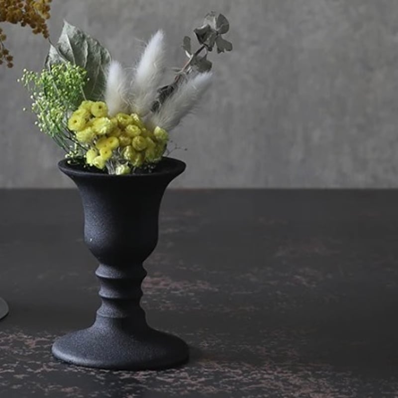Montote classic Flower vase / よく眺めてみると、2人の Montote classic Flower vase / よく眺めてみると、2人の