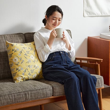 Flower cushion cover / 綺麗な色の配色をブロックプリントで彩られた美しい花々が魅力のクッションカバー / 幅45×45cm / shesay