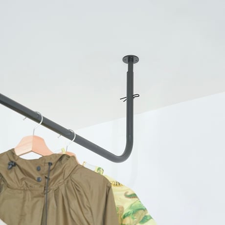 STAINLESS ceiling hanger 1550 / BK , SL / 空間を便利に使う生活感の出ないシーリングハンガー