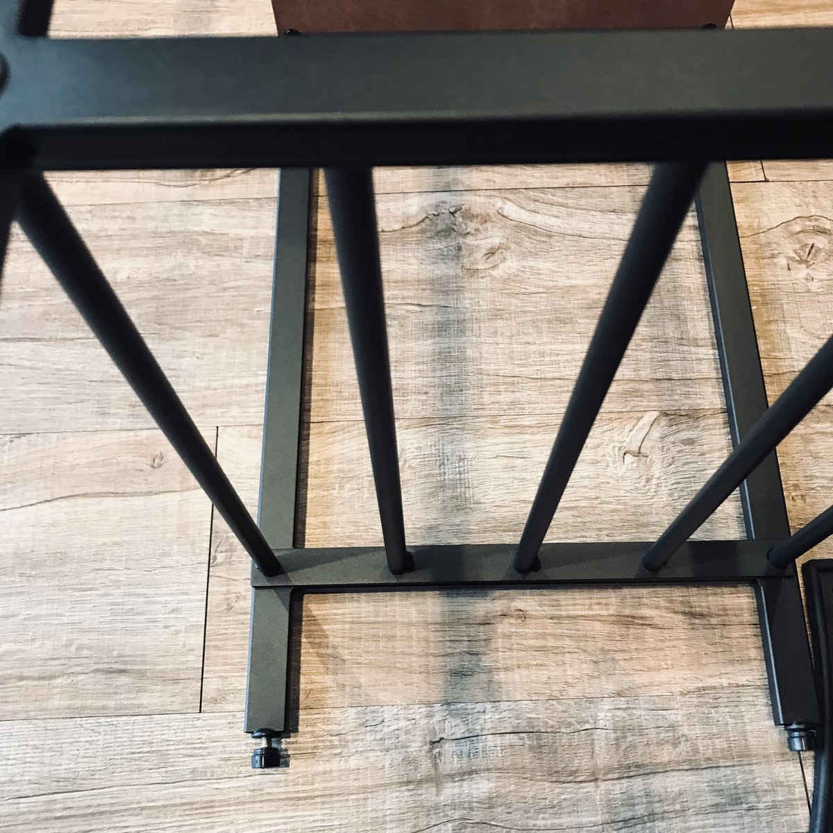 ブルックリンスタイル ラフでスリムな4段ラック - WALNUT BROWN ブルックリンスタイル ラフでスリムな4段ラック - WALNUT BROWN