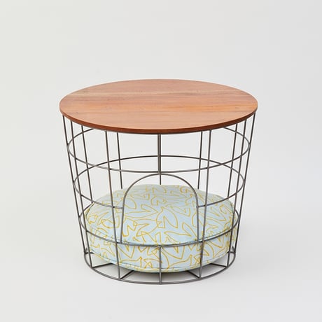 IRON × WOOD basket TABLE / ペットの隠れ家にもなるアイアンのバスケット テーブル