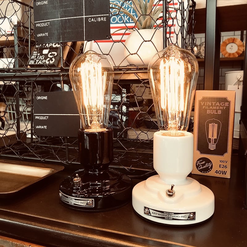 シンプルで明るいセラミック製の卓上ランプ / TABLE LAMP シンプルで明るいセラミック製の卓上ランプ / TABLE LAMP