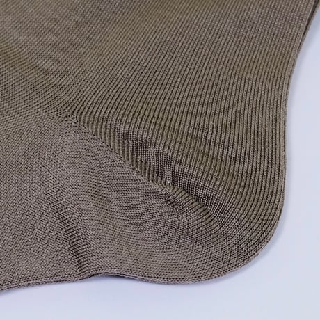シルクが気持ちいいバイカラーの靴下 / WHITE , BEIGE , BLACK / made in japan