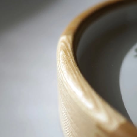 Mutka wall clock / 人気の北欧テイストやナチュラルスタイルのコーディネートに合わせやすいデザイン / 掛け時計 時計 壁時計 / ウォールクロック 北欧 / リビングダイニング