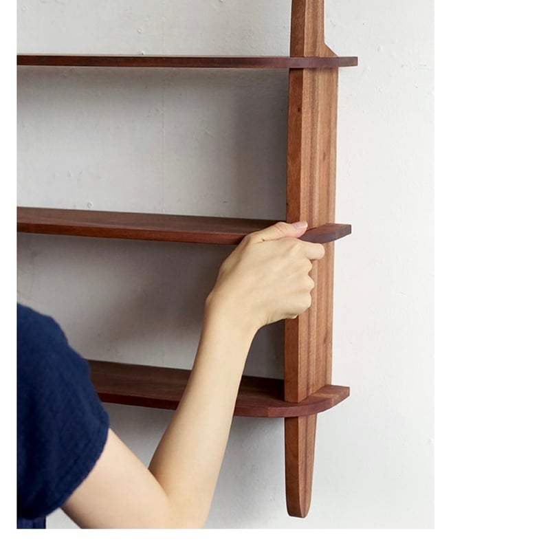 Mahogany wall SHELF / マホガニー材を使った3段のシェルフ