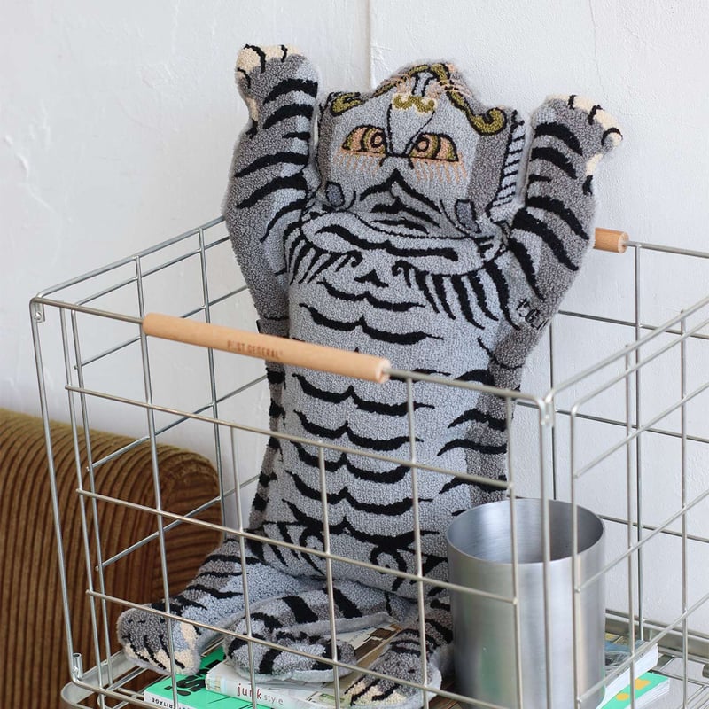 PLUMP ELECTRIC HOT WATER BAG & CUSHION TIGER /