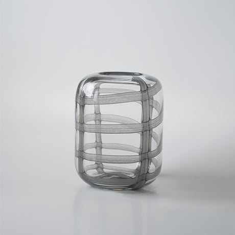 SUMU GRASS VASE / Mサイズ / 北欧の霧景色を思わせるような淡いカラーリングのビッグガラスベース / YELLOW , GRAY