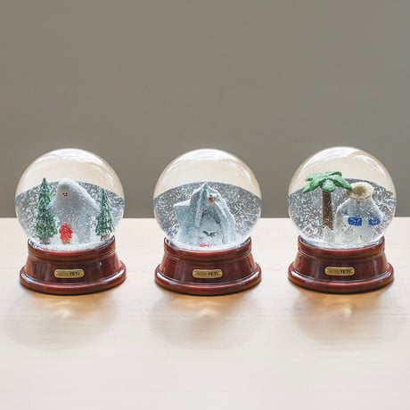 SNOW DOME NOOKs / やさしく揺れる雪景色に思わず心がほどけるイエティのスノードーム / 全3種