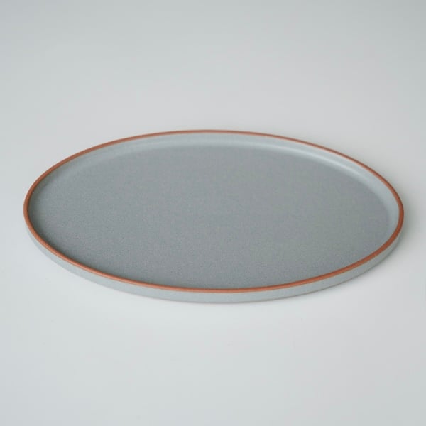 AXCIS PURE FLAT OVAL PLATE / マットな質感のナチュラルモダンな陶器