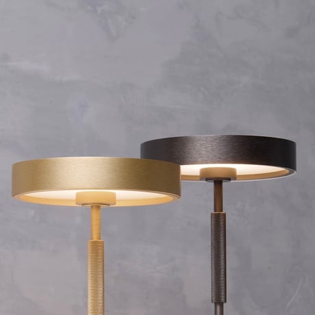 Rondo LED-table lamp / 高級感の漂うスタイリッシュな充電タイプのLED照明 / テーブルランプ