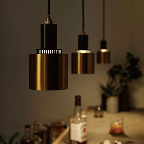 Cody pendant light / シャープな存在感を放つミニマルでスタイリッシュなペンダントライト / モダン / LED / リビング ダイニング キッチン 玄関