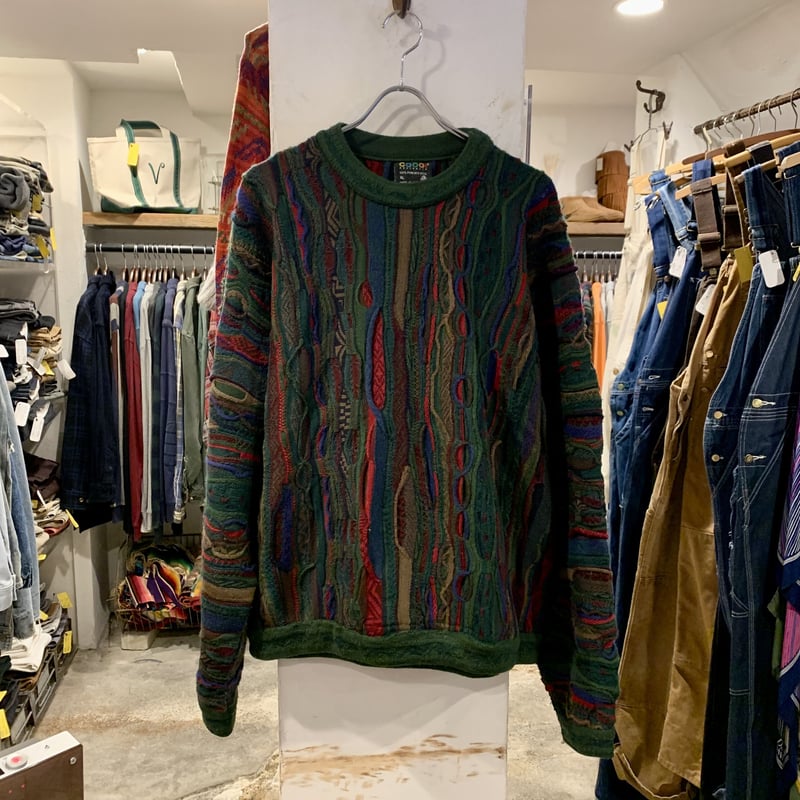 COOGI 3Dニット PURE NEW WOOL ニットセーター クージー (S1896) COOGI 3Dニット PURE NEW WOOL ニットセーター クージー (S1896)