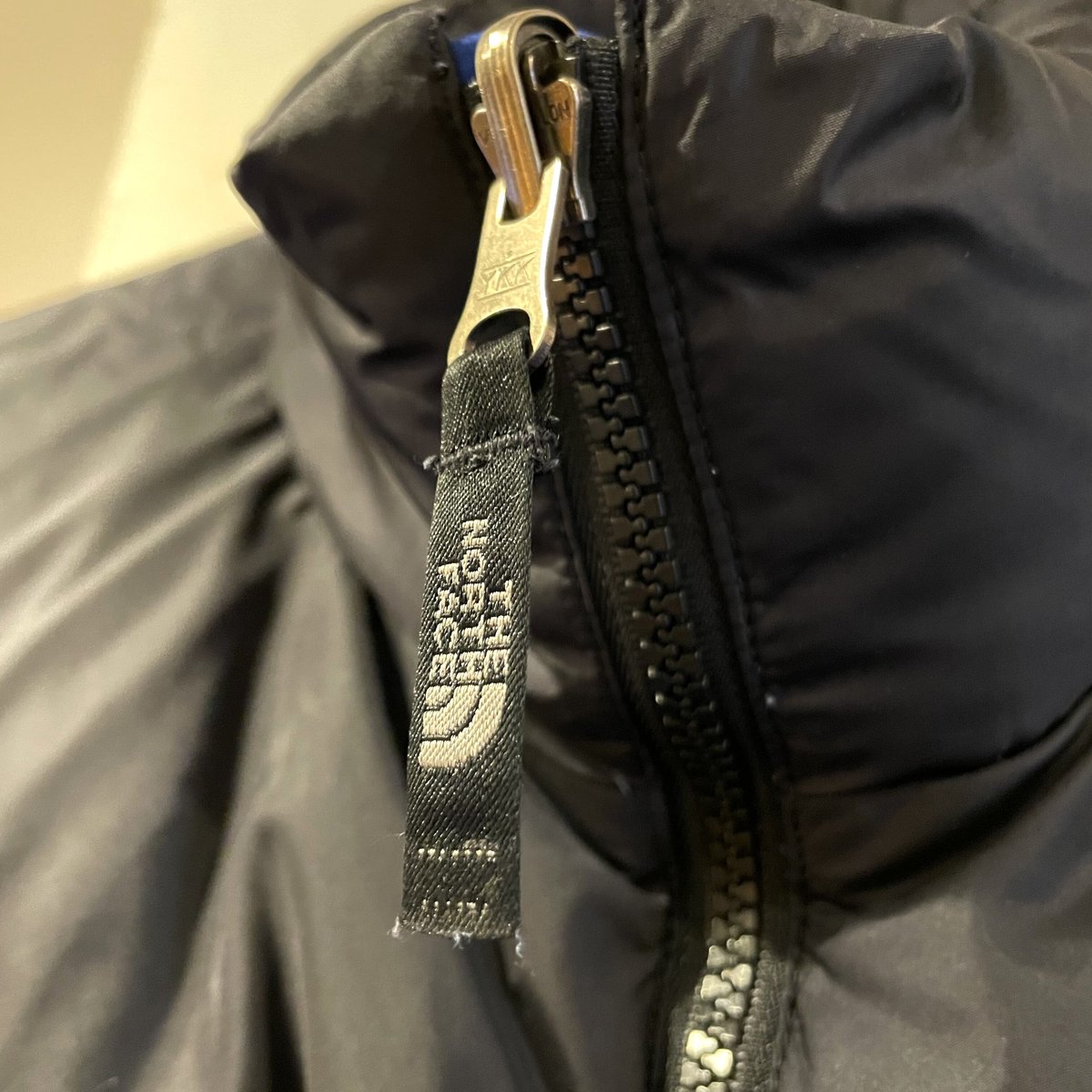 THE NORTH FACE ヌプシ DEAD STOCK 黒x青 ダウンジャケット 700フ