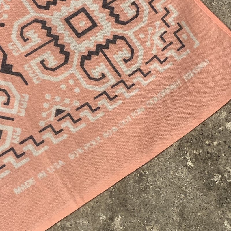 Bandana ヴィンテージバンダナ ライトニング USA製 サーモンピンク 180