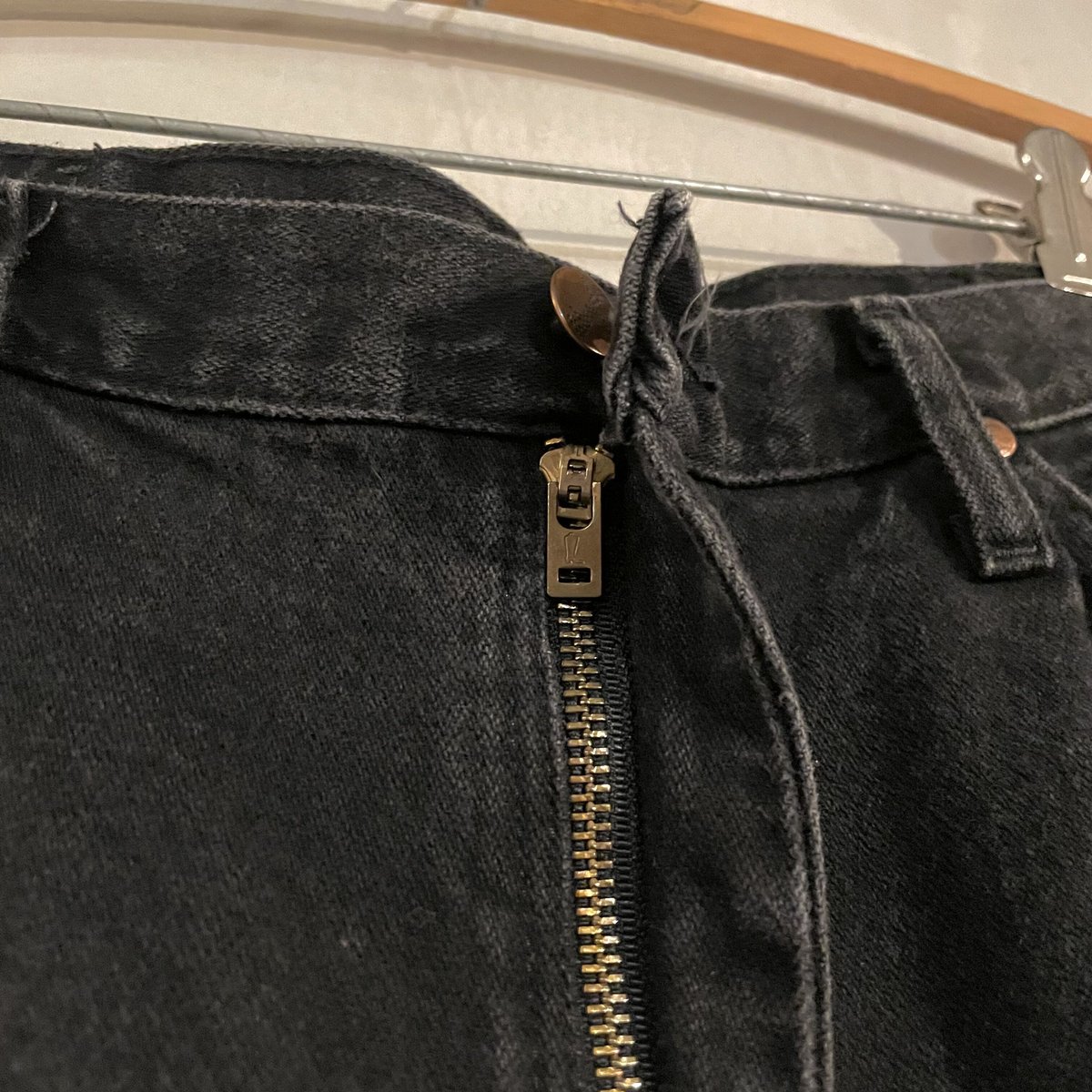 Wrangler 13MWZWK ブラックデニム パンツ 34×32 ラングラー Wrangler 13MWZWK ブラックデニム パンツ 34×32 ラングラー