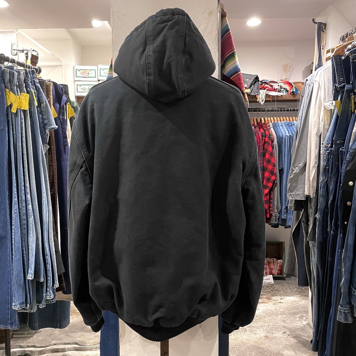 Carhartt アクティブジャケット ダック地 ブラック USA製 Carhartt アクティブジャケット ダック地 ブラック USA製