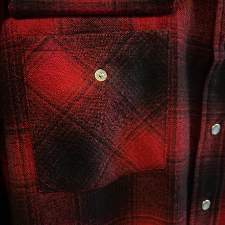 70s　PENDLETON　ウールチェックシャツ　ペンドルトン　オンブレチェック　赤×黒　ウエスタンシャツ　Size L　USA製　(S3928)