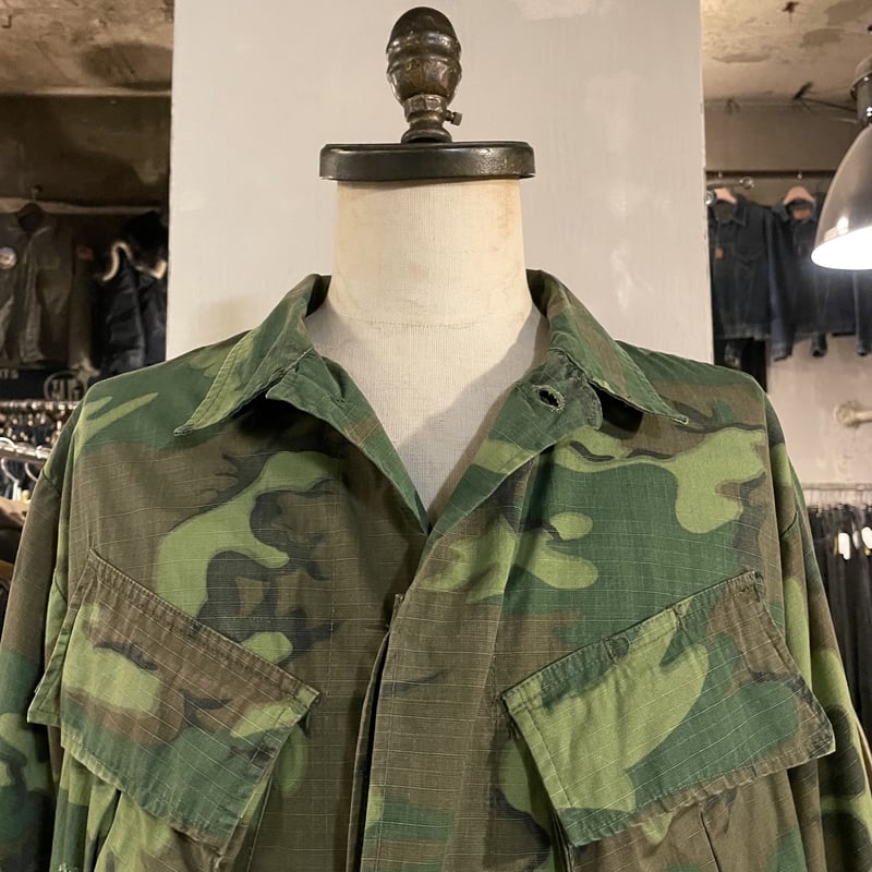 ジャケット・アウター 60s US.Army GREEN LEAF JUNGLE FATIGUE 60s US Military Green Leaf Camo Jungle Fatigue Jacket, Size