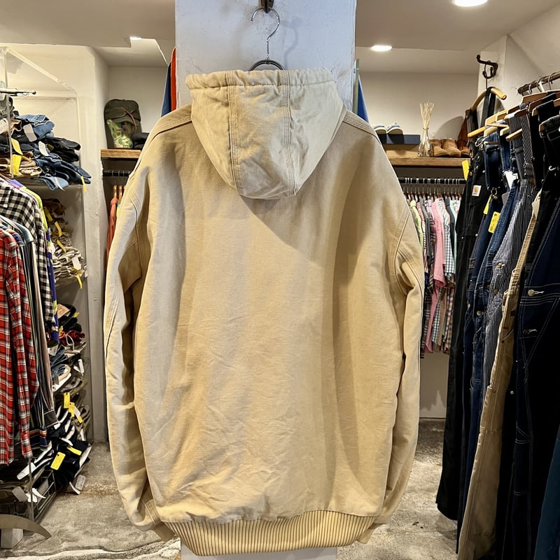 carhartt カーハート　アクティブジャケット　ベージュ Carhartt カーハート ダック地 アクティブジャケット メンズL相当 古着