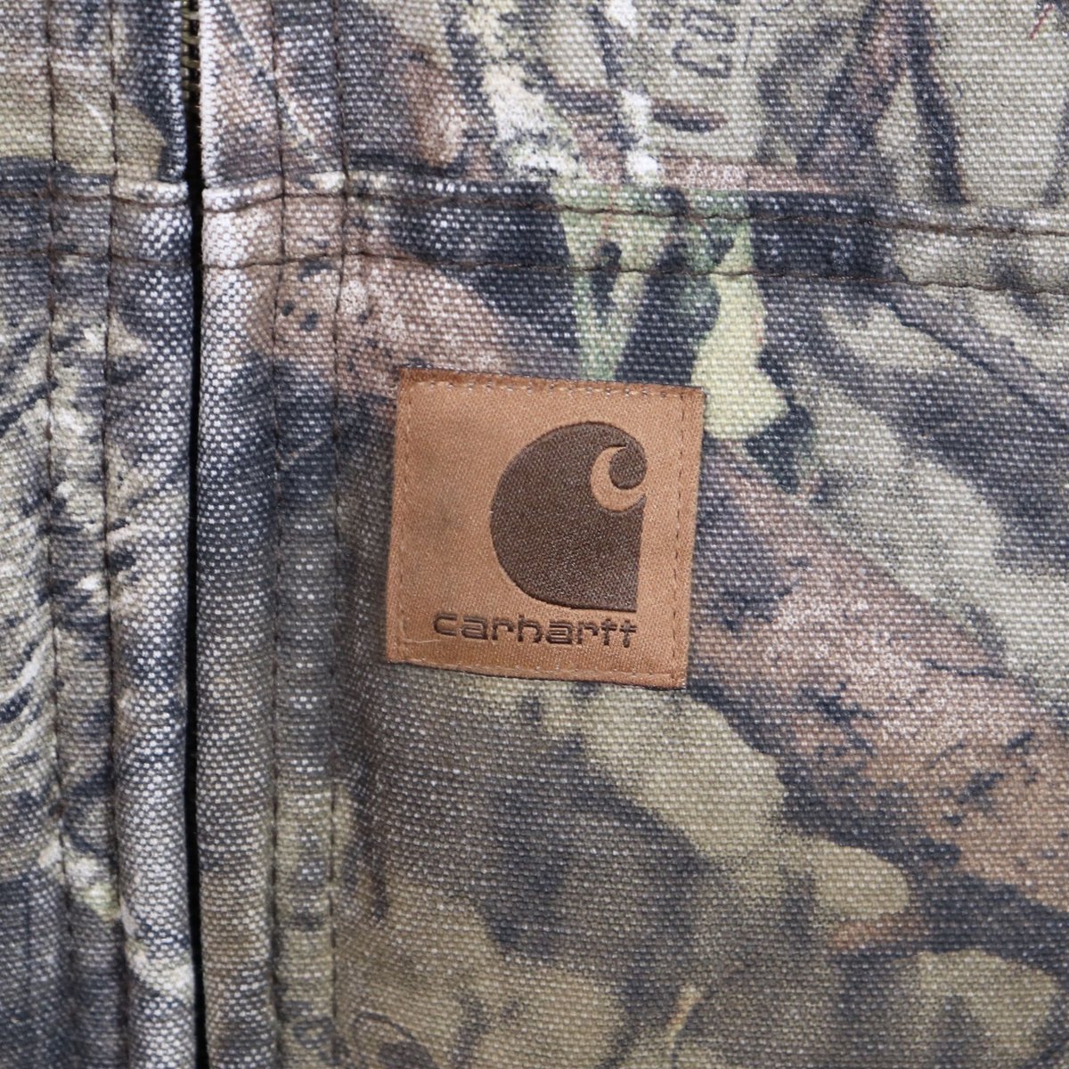 Carhartt ダック地 アクティブジャケット リアルツリー柄