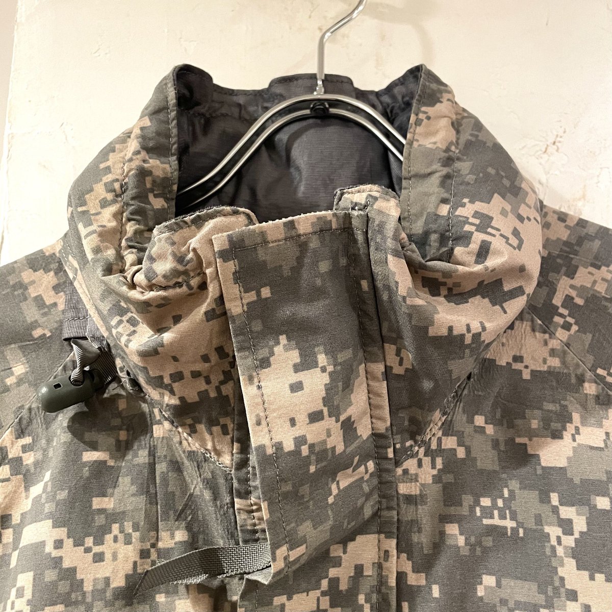 US ARMY ゴアテックスパーカー デジタルカモ L-R 米軍 デジカモ MILITARY 実物 新品 デッドストック 米軍 U.S.AIR FORCE APECS