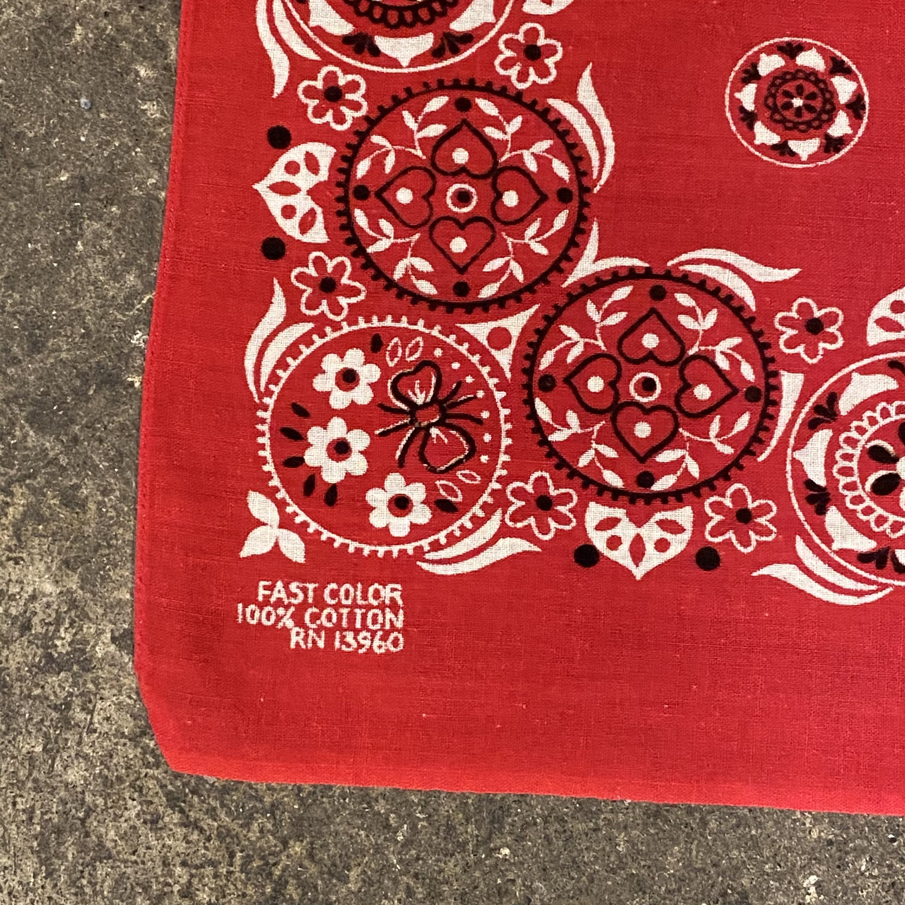 未裁断❗️vintage USA製 バンダナ dead stock ビンテージ 赤 Bandana ヴィンテージバンダナ 赤 USA製 (S0310) | DUFF