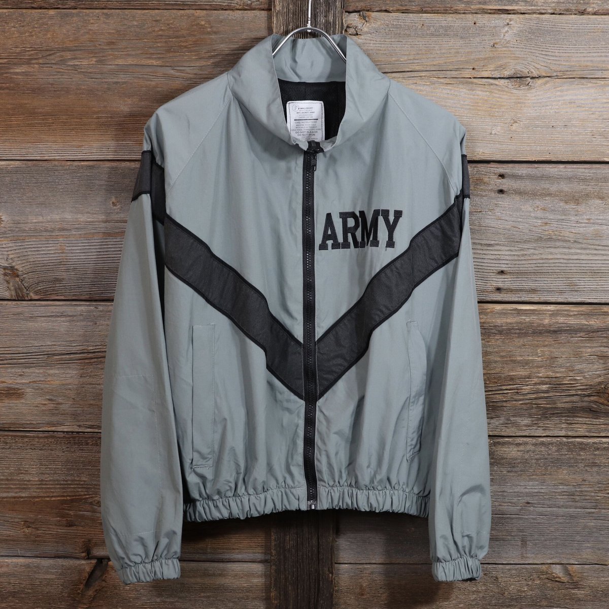 U.S. Army IPFU トレーニングジャケット（XS/R） デッドストック USARMY 米軍 IPFU トレーニングジャケット XS-R