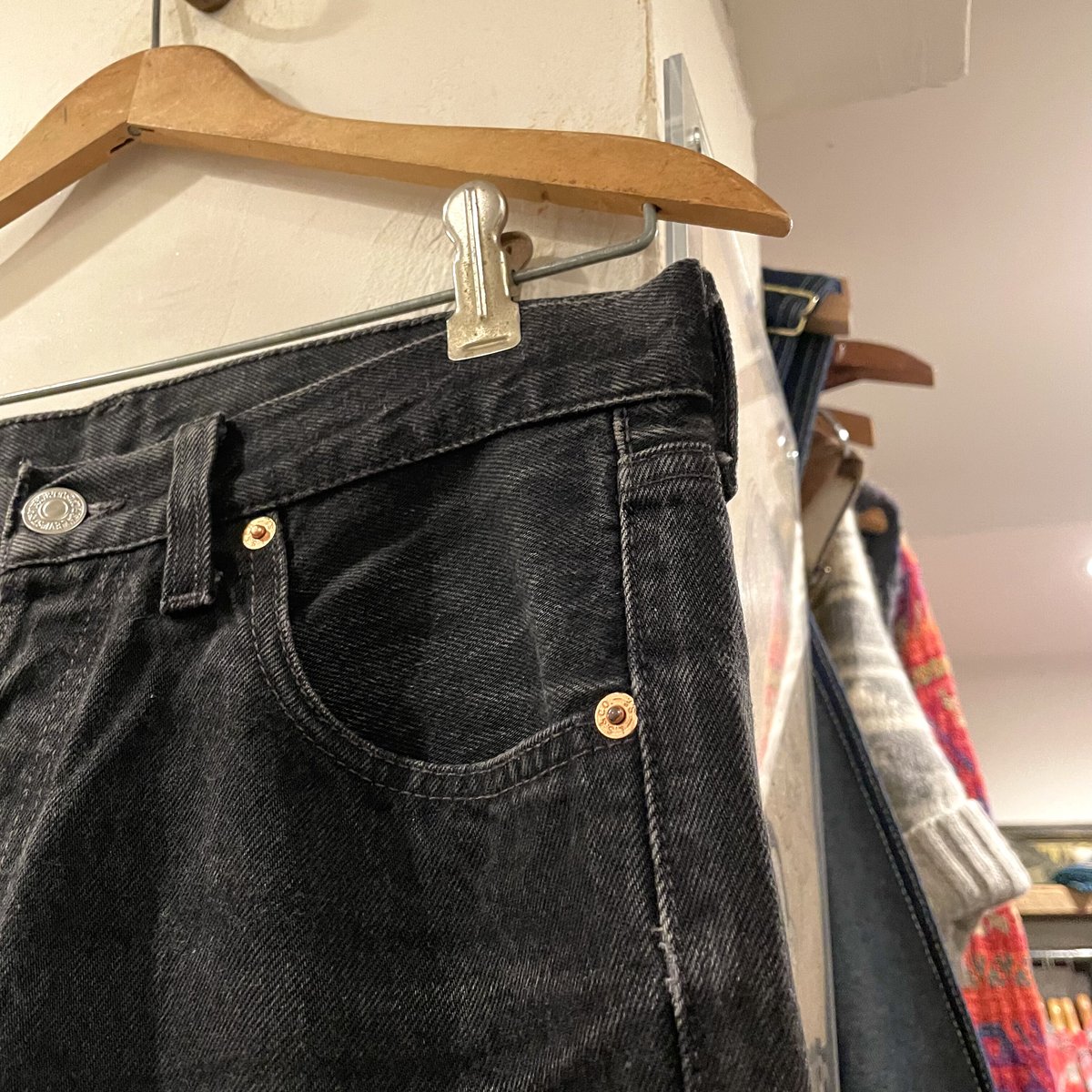 Levi's 501 ブラックデニムパンツ ユーロリーバイス 雰囲気系 Levi's 501 ブラックデニムパンツ ユーロリーバイス 雰囲気系