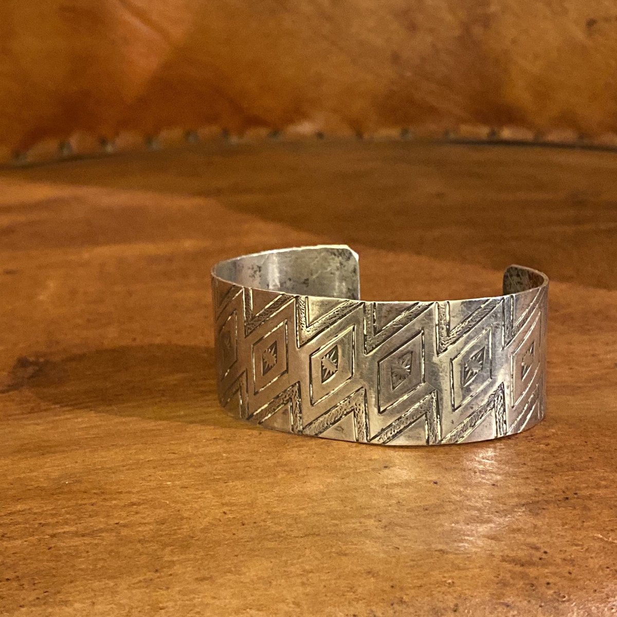 NAVAJO ナバホ ヴィンテージバングル | DUFF