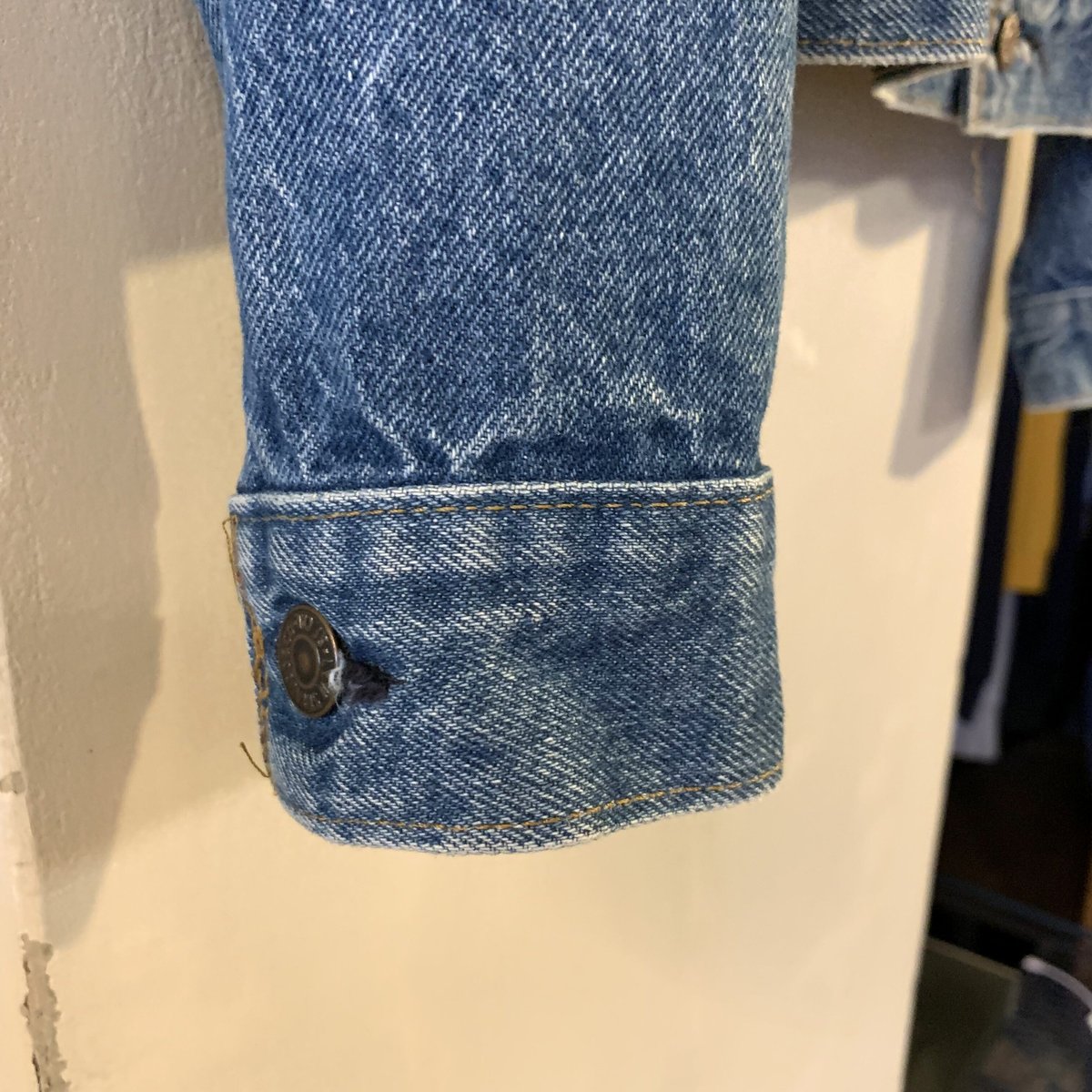 80s USA製 Levi's 70505-0213 デニムジャケット 丈短 80s USA製 Levi's 70505-0213 デニムジャケット 丈短 - メルカリ