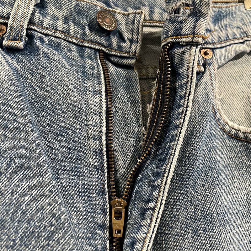 【超希少】 70's LEVI'S 505 ボタン裏8 USA製 超希少】 70's LEVI'S 505 ボタン裏8 USA製 - メルカリ