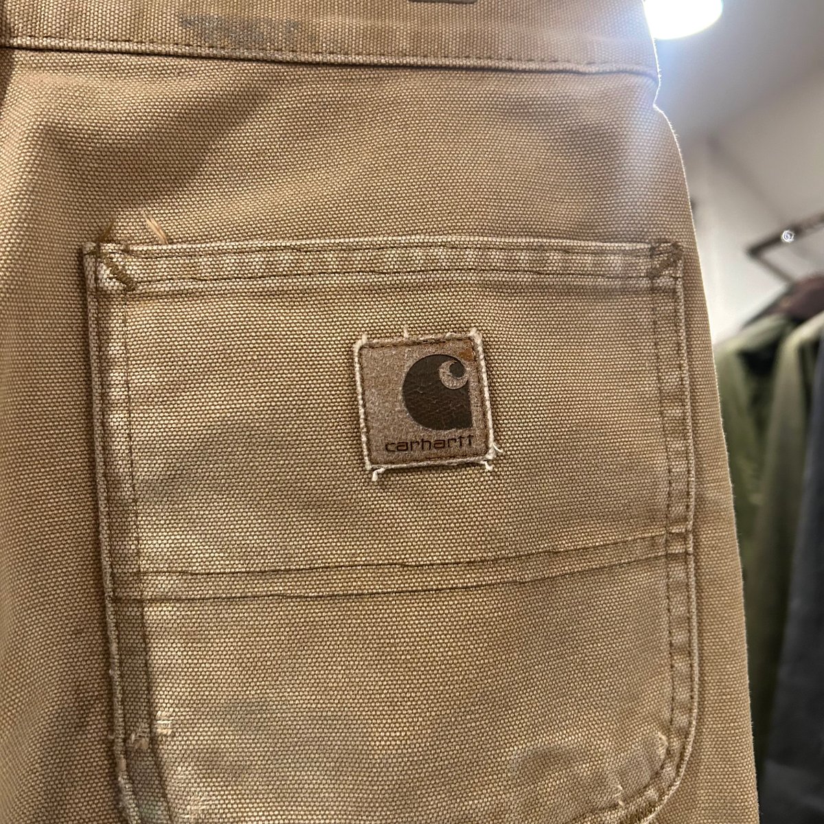 雰囲気⭕️Carhartt デニムペインターパンツ ペンキ飛び ダメージ 雰囲気⭕️Carhartt デニムペインターパンツ ペンキ飛び