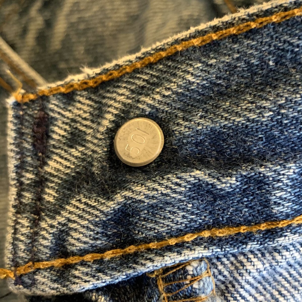 Levi’s　501 80s ボタン裏501 80s Levi's 501 35×33 赤耳 ボタン裏555 ヴィンテージデニム USA