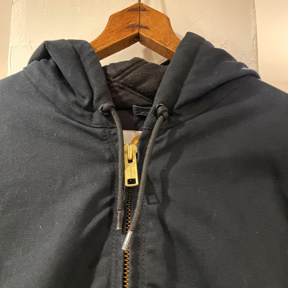 carhartt ダックアクティブジャケット 黒 XLサイズ ワーク carhartt ダックアクティブジャケット 黒 XLサイズ ワーク