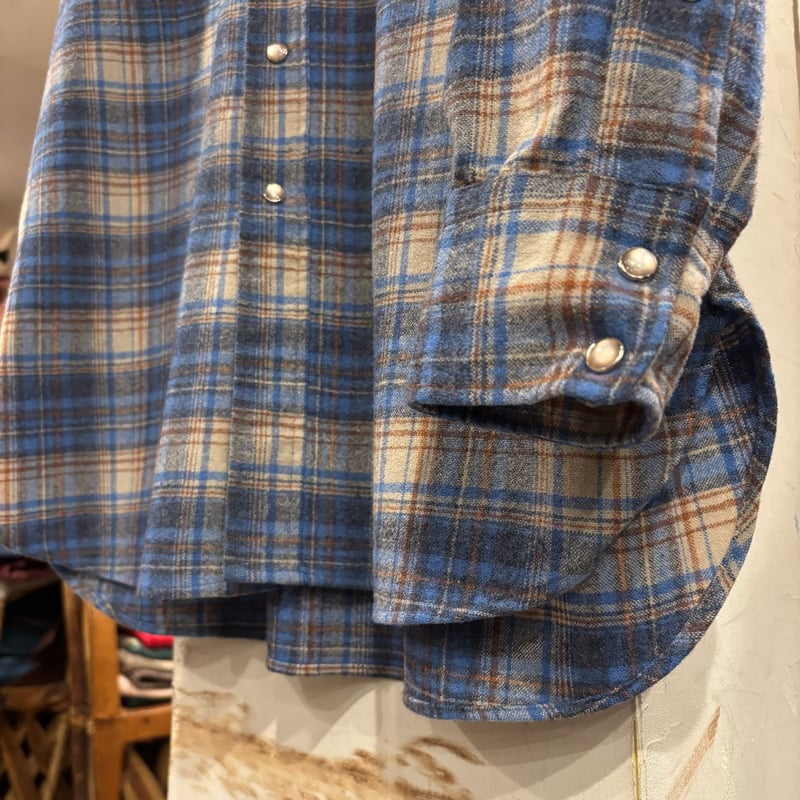 し*ん様 【美品】70s PENDLETON 青白チェック ネルシャツ 70s Pendleton ペンドルトン ウールネルシャツ ネイビー系 ブルー系