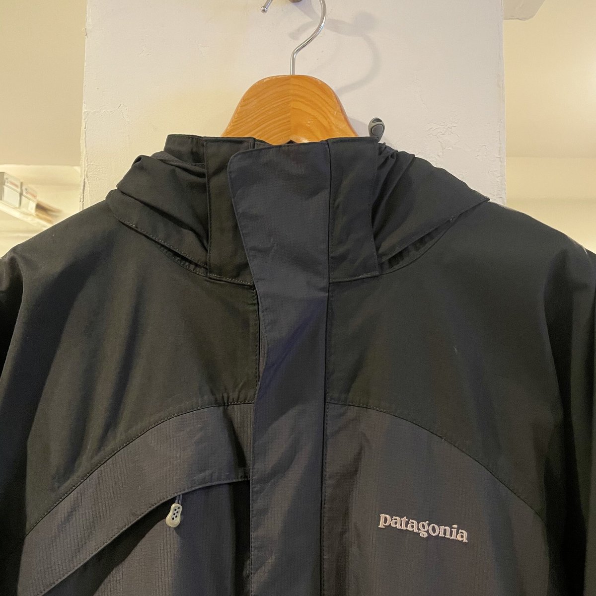 patagonia ゴアテックス プリモジャケット Ｌサイズ 黒ｘグレー