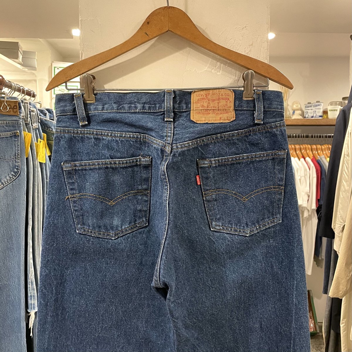 Levi's 501 80年代 リーバイス501 内股シングル 黒カンヌキ 金脇 Levi's 501 80年代 リーバイス501 内股シングル 黒カンヌキ 金脇