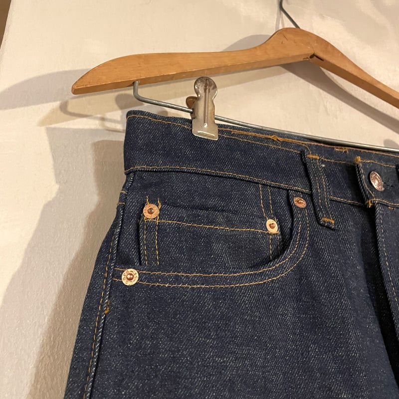 80s Levi's 505-0217 DEAD STOCK 29×31 USA製 内股シング 80s Levi's 505-0217 DEAD STOCK 29×31 USA製 内股シング