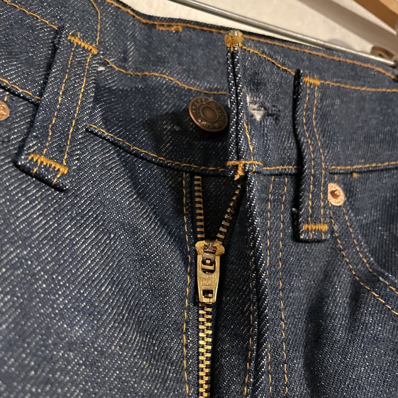 80s Levi's 505-0217 DEAD STOCK 29×31 USA製 内股シング 80s Levi's 505-0217 DEAD STOCK 29×31 USA製 内股シング