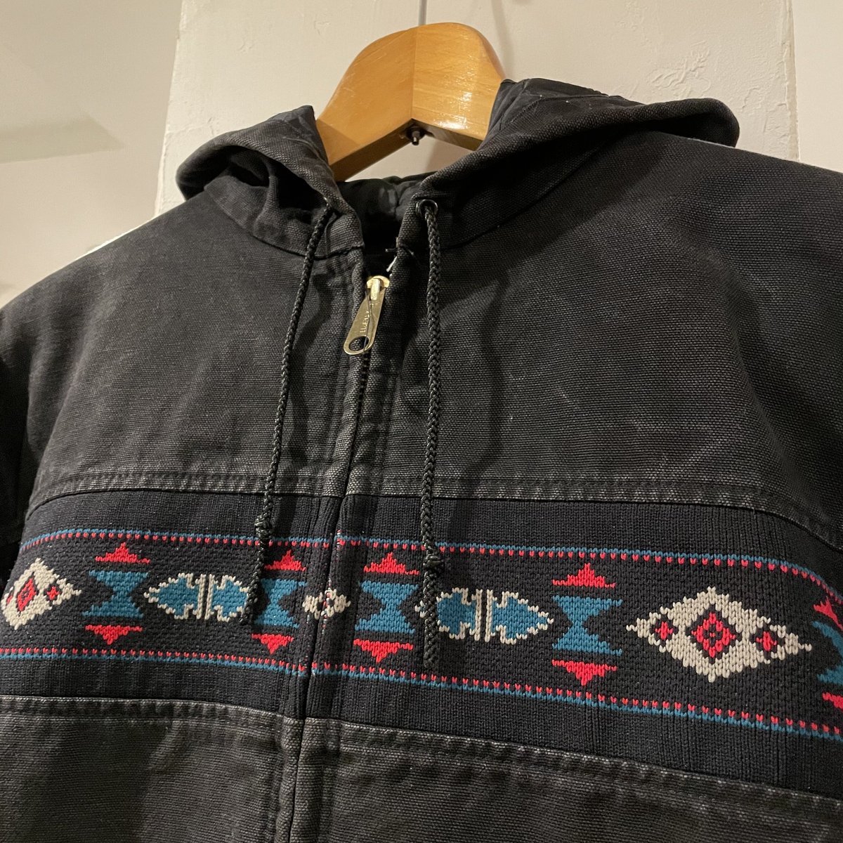 carhartt 90s ダックアクティブジャケット 黒 ネイティブ carhartt 90s ダックアクティブジャケット 黒 ネイティブ